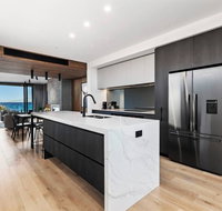 Beachside Lane - On the beach water views - Your Accommodation