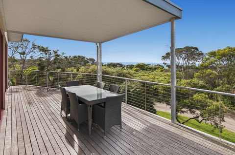 Beachside Vista - Your Accommodation 1