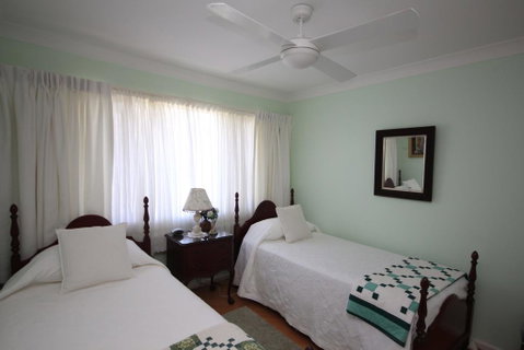 BEACHVIEW - 14 Second Ave , Bonny Hills - Your Accommodation 2