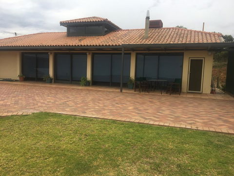 Beautiful Views - Your Accommodation 0