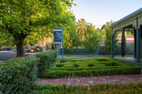 Belmont At Beechworth 2 Bedrooms, 2 Bathrooms, 2 Couples - Your Accommodation 2