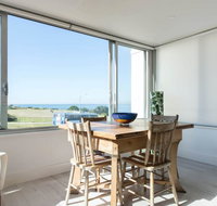 Best beachside location in Clovelly with Parking - Your Accommodation