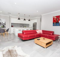 Best Central Wagga Townhouse - Your Accommodation