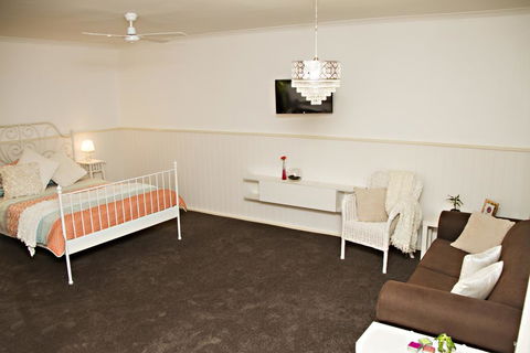 Bielby's Hideaway - Your Accommodation 1