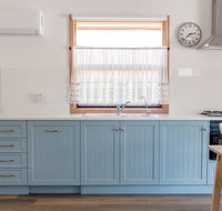 Bird In Hand Cottage Port Noarlunga - Your Accommodation