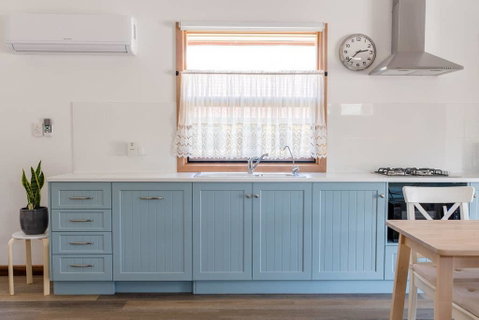 Bird In Hand Cottage, Port Noarlunga - Your Accommodation 0