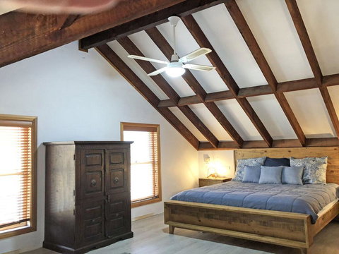 Birubi Beach House' 14 Campbell Avenue - Fantastic House And Close To The Surf Beach - Your Accommodation 1