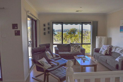 Black Duck - Your Accommodation 2