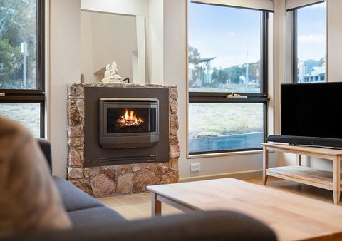 Blackout - Your Accommodation 1