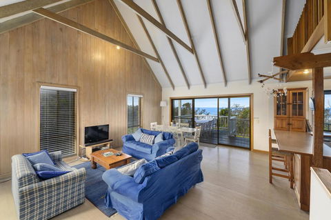 Blue Oar Beach House - Your Accommodation 2