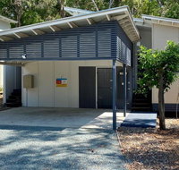 Bluewater 2 - Rainbow Shores Walk to beach private and stylish beach escape all on level - Your Accommodation
