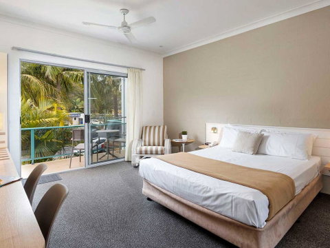 Blueys Motel - Your Accommodation 3