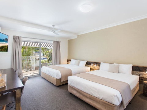 Blueys Motel - Your Accommodation 0