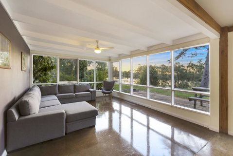Bluff View River House - Stunning Riverfront - Your Accommodation 3