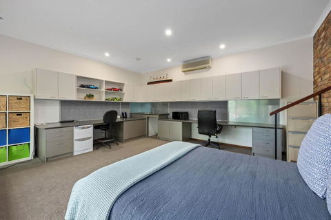 The Nook - Your Accommodation 3
