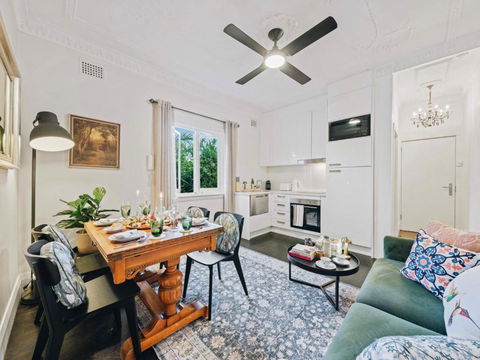 XQ Collection Jaques La Maison - Your Accommodation 1