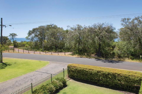 XYZ Holiday Home - Your Accommodation 2