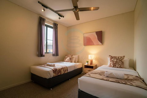 ZEN PARADISE - 2-BR Waterfront Ocean View Retreat - Your Accommodation 1