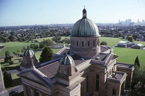 Melbourne City Tour: Lifestyle Of The Rich And Famous - Your Accommodation 4
