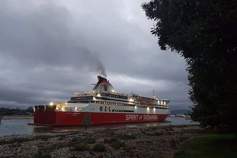 Tamar Valley Food And Wine Day Trip From Devonport, Ulverstone Or Burnie - Your Accommodation 2