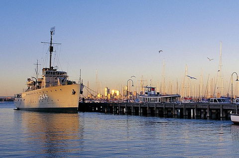 Melbourne City And Williamstown Ferry Cruise - Your Accommodation 4