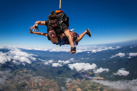 Reef And Rainforest Tandem Sky Dive In Cairns - Your Accommodation 3