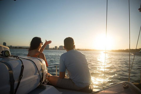 Gold Coast Sunset Cruise With Sparkling Wine & Nibbles Platter - Your Accommodation 2