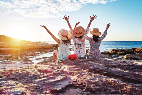 4-Day Coastal Loop Via Monkey Mia Wild Dolphins Kalbarri Pinnacles Perth Return - Your Accommodation 4