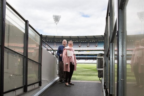 Ultimate Sports Lovers Bus Tour Of Melbourne - Your Accommodation 3